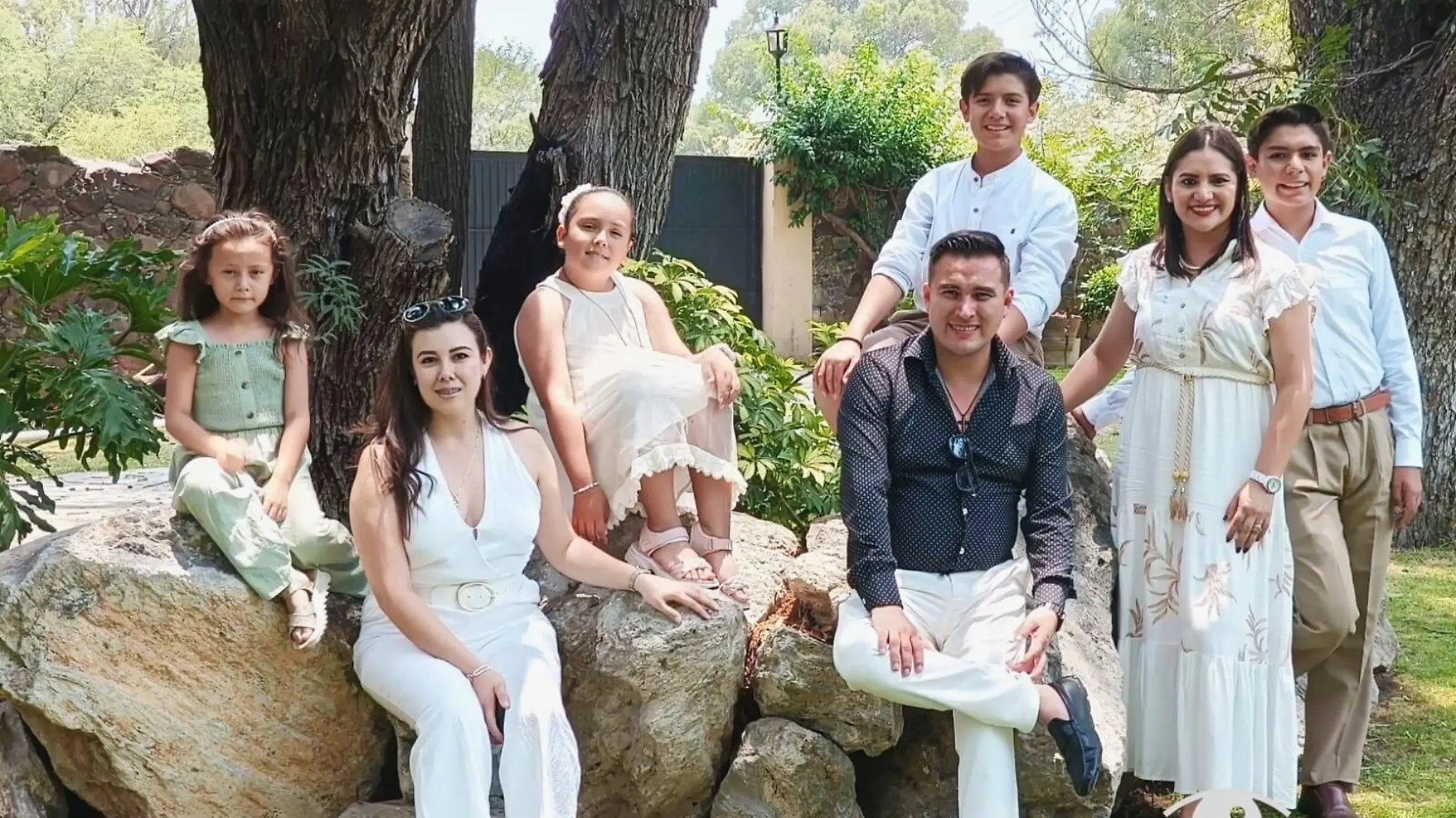 FOTO PRINCIPAL SJR Su familia se reunio por el acontecimiento